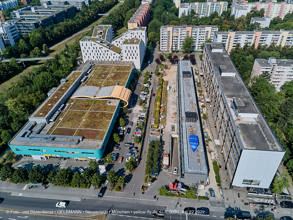 22.07.2022 - Plettzentrum und Montessori Schule in Neuperlach